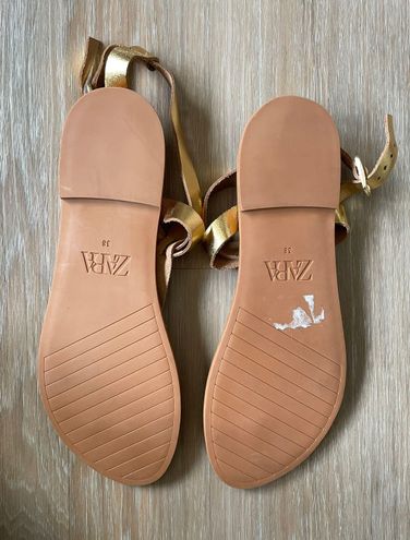 Strappy flat sandals - PULL&BEAR