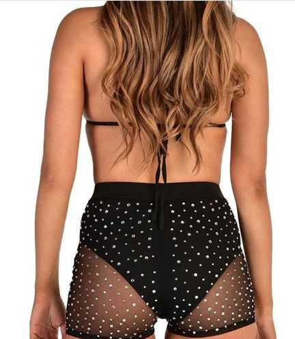 Tempt Me Stud Two Piece Short Set – iHeartRaves