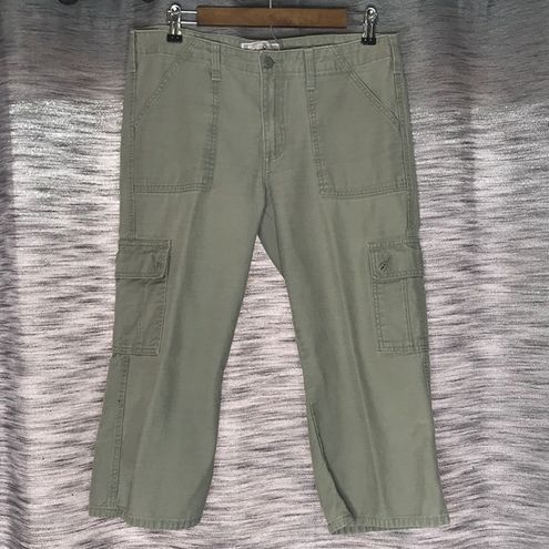 L.E.I Strauss Green Cargo Capri Pants Size 10 - $12 - From Kelli