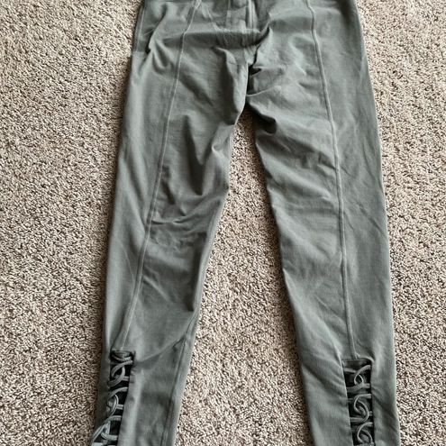 Mono b women's large gray athletic leggings - $12 - From Megan