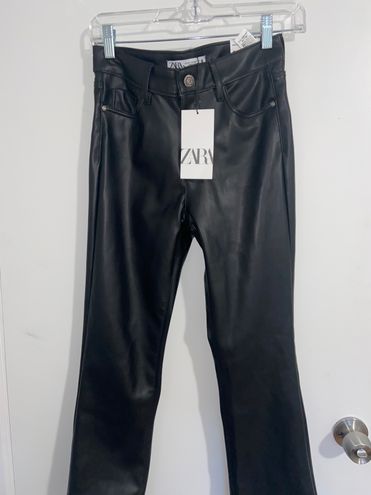 FAUX LEATHER MINI FLARED PANTS - Black