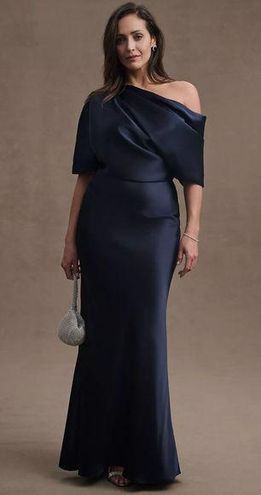 Amsale Pryce Off-Shoulder Satin Column Gown