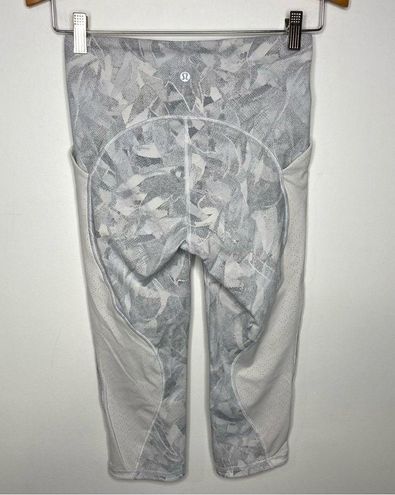 Lululemon breezy dot cropped leggings gray white size 6 - $55
