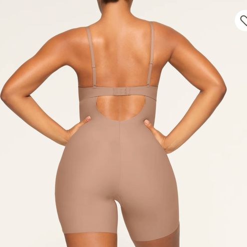 SKIMS All In ONE Deep Plunge Shapewear Mid Thigh Bodysuit Medium Sienna NWT  $128 - $118 New With Tags - From Love