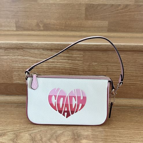 COACH Nolita Wristlet 19 in Pink