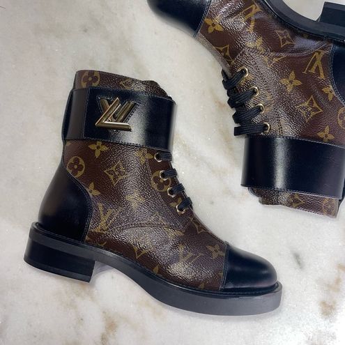 Louis Vuitton Wonderland Flat Ranger Combat Boot in Brown Size undefined -  $1148 New With Tags - From Vonnah