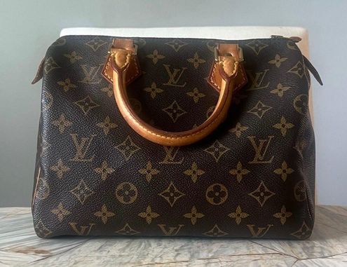 Louis Vuitton Vintage Authentic Speedy 25 - $800 (46% Off Retail) - From Ava