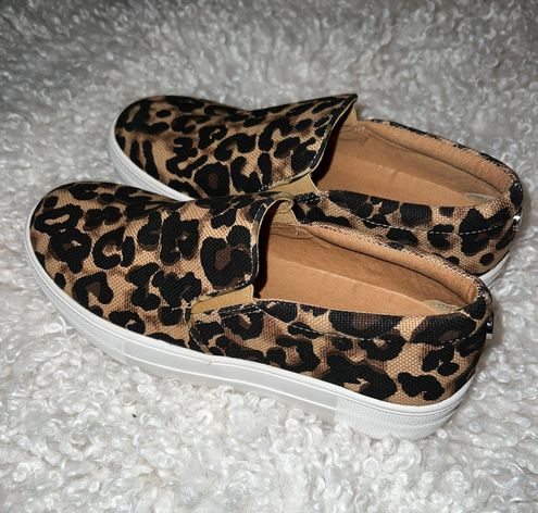 Steve Madden Gills Leopard Platform 