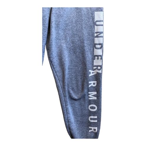 Under Armour Womens grey sweatpants, drawstring waist, logo down