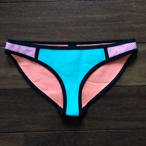 Triangl Poppy Flamingo Fling Bikini Blue Size M - $40 (50% Off