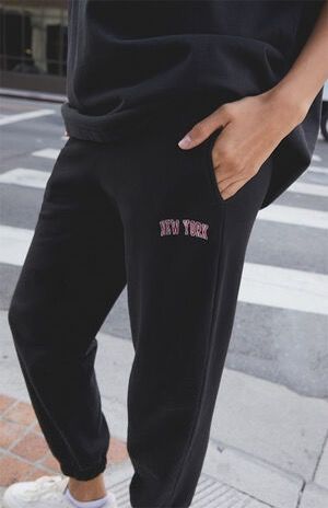 Black New York Rosa Sweatpants