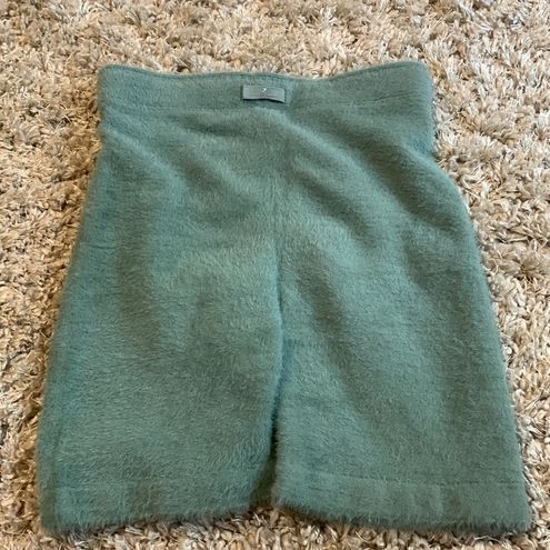 Gymshark Whitney Eyelash Knit Shorts - Leaf Green