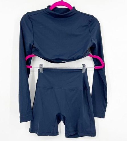 Set Active SPORTBODY® SPORTYSLEEVE BRA & BIKE SHORTS in Oxford Navy Blue  Size M Size M - $85 - From MyPinkHanger