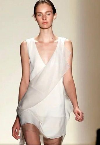 BCBGMAXAZRIA Runway white ivory sleeveless chiffon overlay v neck