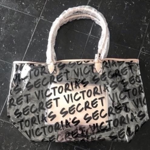 Victoria's Secret Clear Large Tote with Wristlet Black - $40 (38% Off  Retail) New With Tags - From Claire