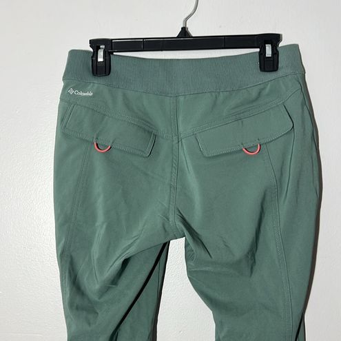 Columbia Green Bryce Cannon Capri Pants Hiking Pant Omnishade