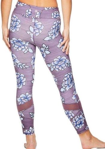 Gaiam Legging Size S Purple Blue Floral Print Capri Crop - $22