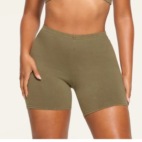 SKIMS outdoor bike short Size XS - $35 New With Tags - From Maria