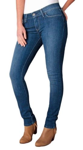 Levi's Demi Curve low rise skinny jeans - 7 / 28 Gently used and in good  condition other than a little wear on right inner thigh as pictured. Size 7  or 28