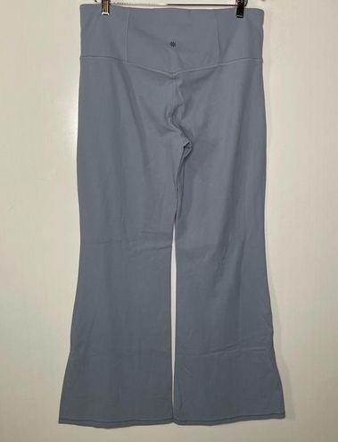 Athleta Elation Flare Pant Size Xlarge - $79 - From Holly