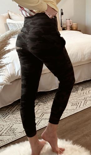 Athleta Salutation Jogger Black Size XXS - $33 (58% Off Retail