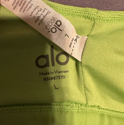 Alo Yoga Alo Ambient Logo Bra Green Size L - $25 (56% Off Retail