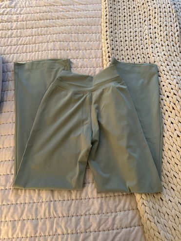 Yogalicious Lux Flare Leggings Green Size XS - $16 (36% Off Retail