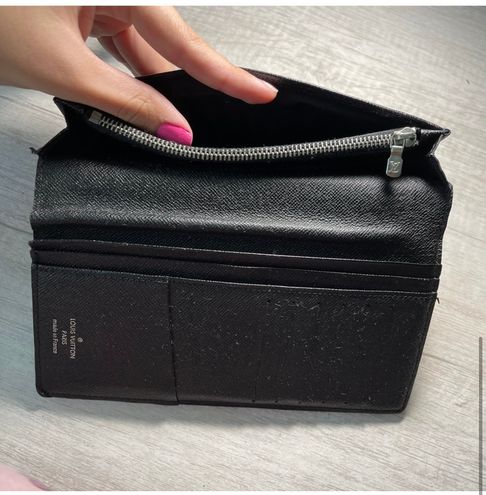 Louis Vuitton Leather Pouch - Black Wallets, Accessories - LOU808509