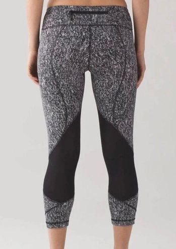 Lululemon pace rival crop 22” leggings jacquard black white Size 4 - $60 -  From Valerie