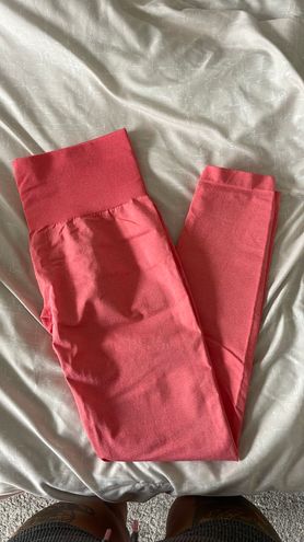 NVGTN Solid Seamless Leggings Red Size M - $30 (37% Off Retail