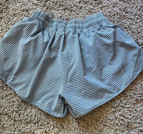 Lululemon Hotty Hot Short II *2.5 - Hype Stripe Raceway Grey