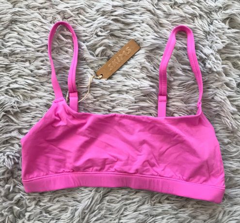 Fits Everybody Scoop Neck Bralette In Neon Orchid