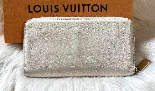 Louis Vuitton Preloved Suhali Zip-Around Wallet