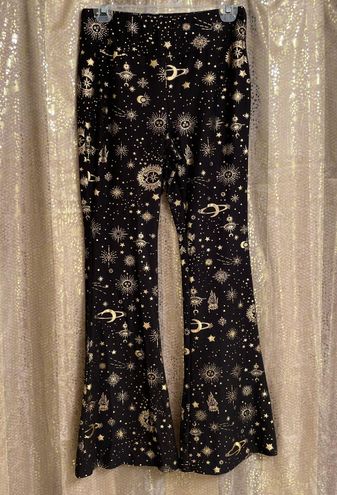 No Boundaries Black Metallic Gold Stars Moon Flare Pants, Jrs