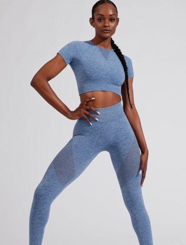 Buffbunny Recharge Seamless Crop Top - Atlantic Blue Size XS - $23 (52% Off  Retail) New With Tags - From sam