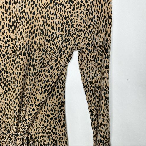 Brandy Melville BRANDY MELVILLE Cheetah Wrap Dress in Size Small