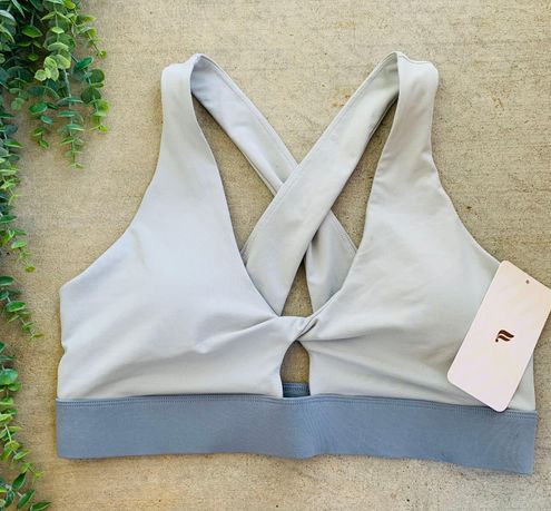 Oasis Twist-Front Sports Bra - Fabletics Canada