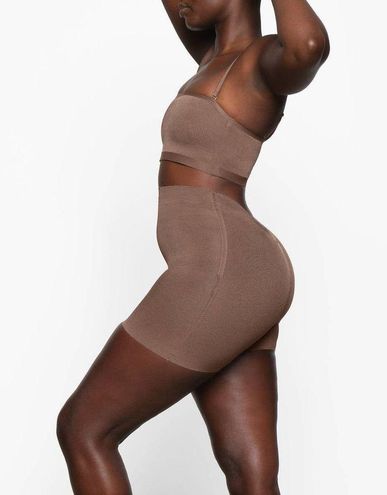 SHEER SCULPT LOW BACK SHORT, JASPER