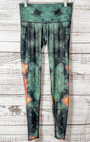 Teeki Eagle Feather Green Hot Pant Leggings, EUC, Size Medium, MSRP $85 -  $38 - From Melissa