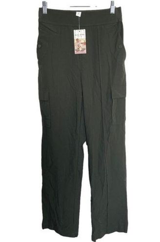 Halara Green High Waisted Multiple Pocket Wide Leg Nylon Cargo Pants Small  NWT - $28 New With Tags - From Courtney