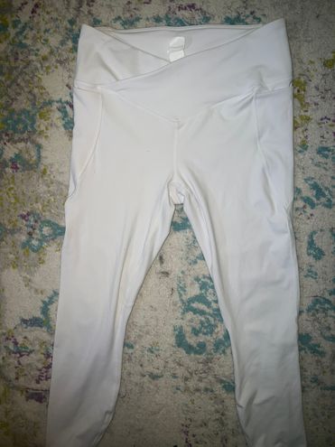 Fabletics Gray Active Pants Size M - 58% off