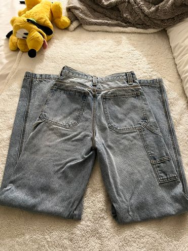 Brandy Melville Feanne Light Wash Jeans - $42 (25% Off Retail) - From  Jazmine