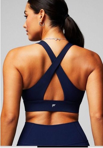 Oasis Twist Medium Impact Sports Bra