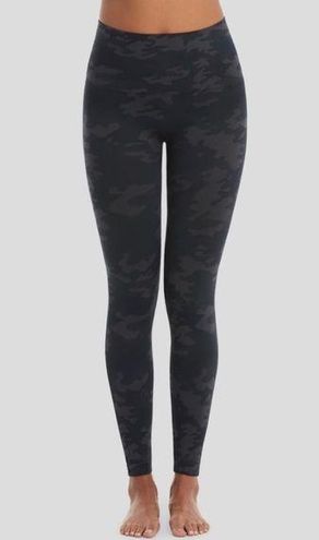 Seamless Camo nine-point leggings