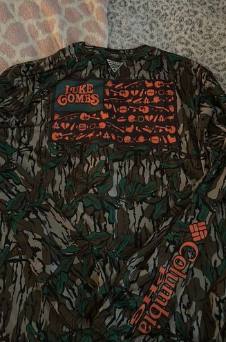 Columbia Button Down - Mossy Camo – Luke Combs