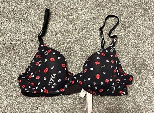 Victoria's Secret NWT Valentine's Day Lips Bra 32B Size undefined - $25 New  With Tags - From Staci