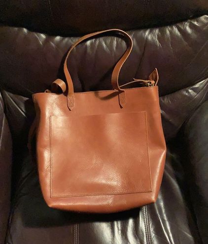 Madewell - MADEWELL medium Transport Tote In English Saddle on