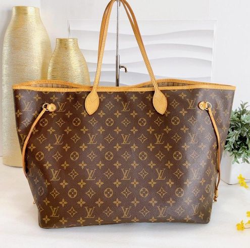 Louis Vuitton AUTHENTIC ❤️ Neverfull GM Monogram Canvas - $1367 - From Uta