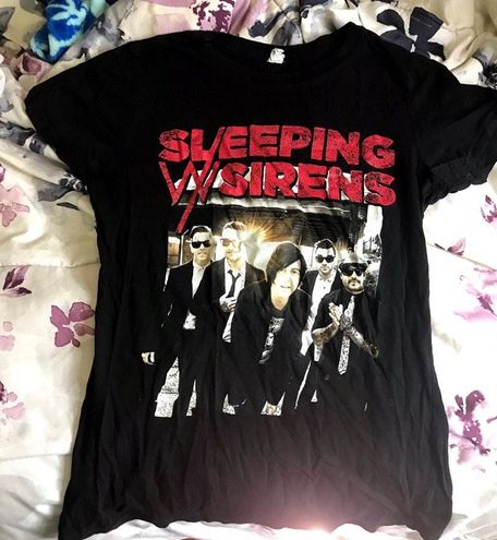 sleeping with sirens merch hot topic
