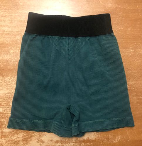 Free People NWOT FP Movement Prajna Short in Alaskan Night Size XS/S - $34  (10% Off Retail) - From Emily